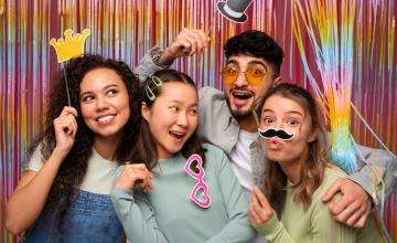 Photo Booth Abu Dhabi | MIRROR BOOTH EVENT SERVICES L.L.C